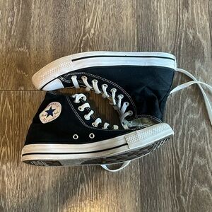 Black high top converse